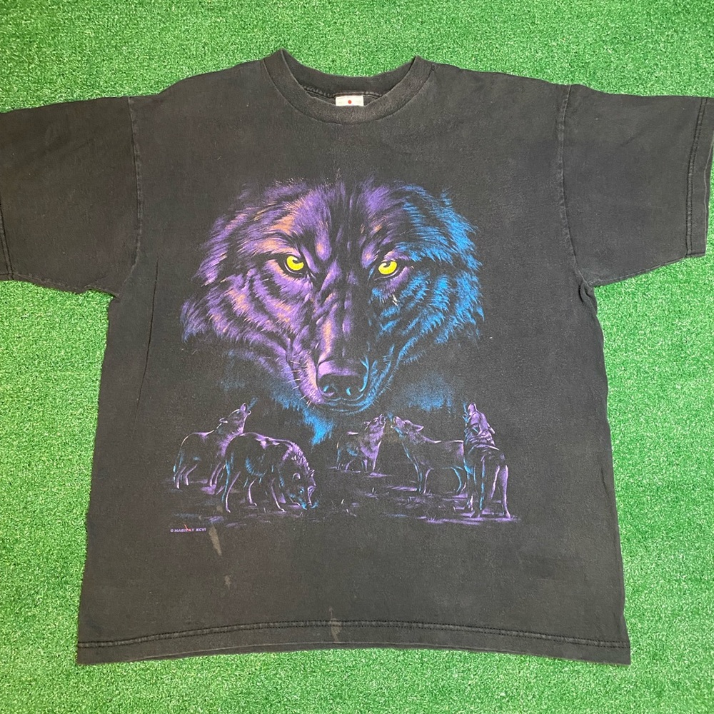 Vintage 90’s wolf animal Tee
